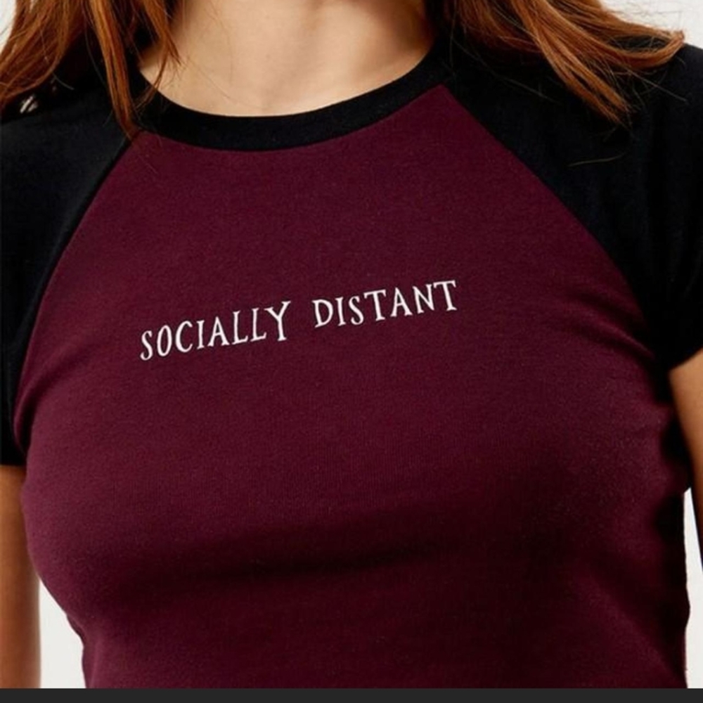 WENDSDAY Burgundy and Black Graphic Tee